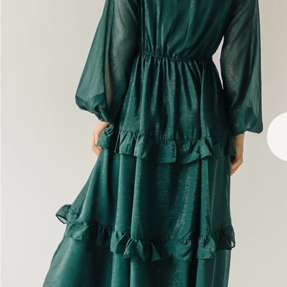 Amanzoe Tiered Midi Dress in Hunter Green - Picture 2 of 7